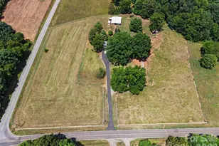 591 Mullis Rd, Union Grove, NC 28689 - Photo 4