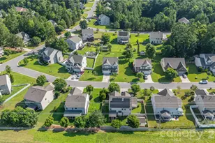 217 Hydrangea Dr, Clover, SC 29710 - Photo 38