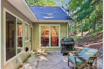 401 Heather Marie Drive, Hendersonville, NC 28792 - Photo 36