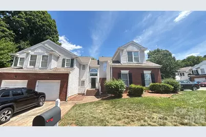 8606 Fox Chase Lane, Charlotte, NC 28269 - Photo 2