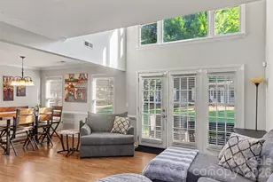 8606 Fox Chase Ln, Charlotte, NC 28269 - Photo 2
