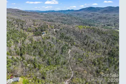 999 Bulling Creek Drive, Hendersonville, NC 28739 - Photo 26
