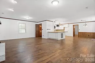 218 S Plantation Rd, Lancaster, SC 29720 - Photo 4
