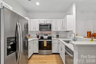 222 S Torrence St, Charlotte, NC 28204 - Photo 2