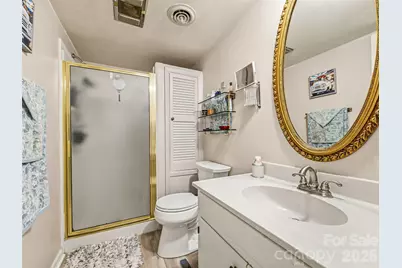 17 Lakemoor Lane, Hendersonville, NC 28739 - Photo 18
