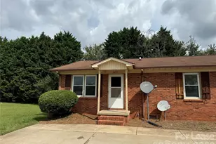 2233 Rose St, Lincolnton, NC 28092 - Photo 2