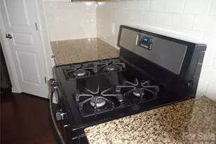 5860 Glassport Ln, Charlotte, NC 28210 - Photo 24