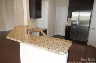 5860 Glassport Ln, Charlotte, NC 28210 - Photo 8