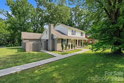 5901 Idlebrook Drive, Charlotte, NC 28212 - Photo 8