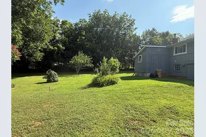 304 Main Avenue W, Hildebran, NC 28637 - Photo 6