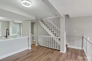 7321 Pebblestone Dr, Charlotte, NC 28212 - Photo 12