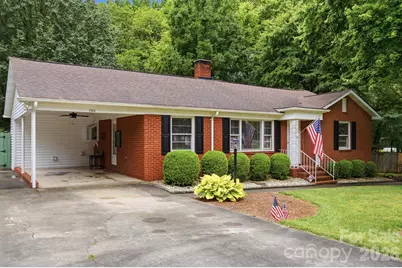 7919 Linda Lake Drive, Charlotte, NC 28215 - Photo 2