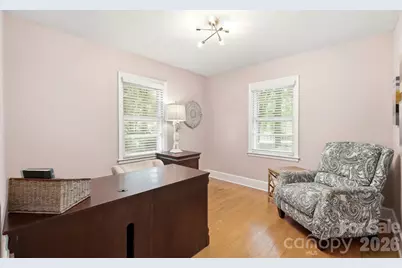 7919 Linda Lake Drive, Charlotte, NC 28215 - Photo 22