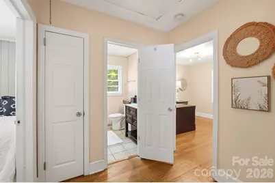 7919 Linda Lake Drive, Charlotte, NC 28215 - Photo 18