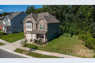 2705 Suffolk Place, Fort Mill, SC 29715 - Photo 2