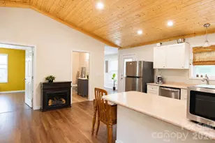 24 Old Rogers Ln, Sylva, NC 28779 - Photo 6