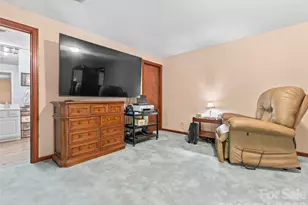 3 Westbridge Dr, Hendersonville, NC 28739 - Photo 28