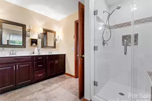 3 Westbridge Dr, Hendersonville, NC 28739 - Photo 18