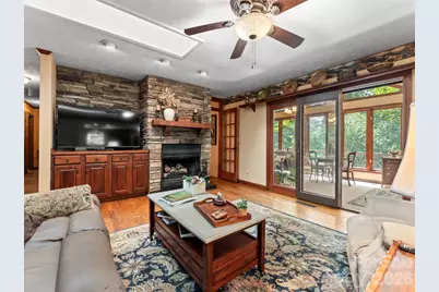 3 Westbridge Drive, Hendersonville, NC 28739 - Photo 8
