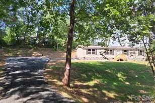 49 Spivey Mountain Rd, Asheville, NC 28806 - Photo 2