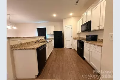 6562 Paw Village Road, Charlotte, NC 28214 - Photo 2