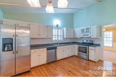 7115 Powder Mill Place, Charlotte, NC 28277 - Photo 10