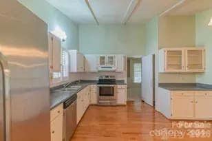 7115 Powder Mill Pl, Charlotte, NC 28277 - Photo 12