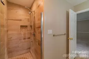 7115 Powder Mill Pl, Charlotte, NC 28277 - Photo 18