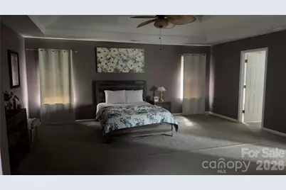 5227 Eagle Creek Drive, Charlotte, NC 28269 - Photo 16