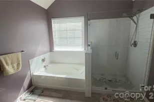 5227 Eagle Creek Dr, Charlotte, NC 28269 - Photo 10