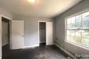 2600 Remington St, Charlotte, NC 28216 - Photo 6