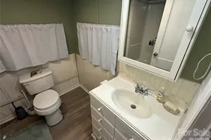 162 Clubhouse Dr, New London, NC 28127 - Photo 16