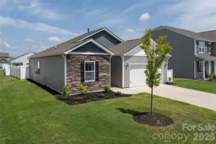 197 Wheatfield Rd, Fletcher, NC 28732 - Photo 2