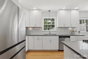 1730 Delchester Dr, Charlotte, NC 28210 - Photo 8