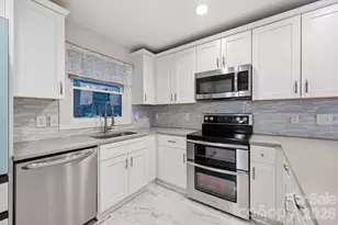 4116 Tipperary Pl, Charlotte, NC 28215 - Photo 12