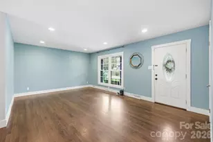4116 Tipperary Pl, Charlotte, NC 28215 - Photo 8
