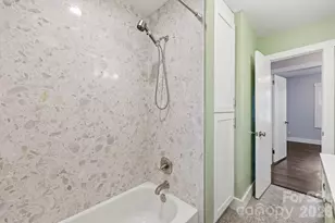 4116 Tipperary Pl, Charlotte, NC 28215 - Photo 32