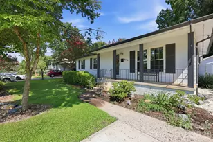 4116 Tipperary Pl, Charlotte, NC 28215 - Photo 4