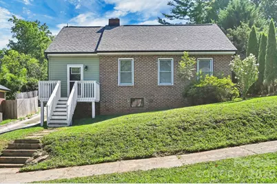 10 Enka Oak Street, Candler, NC 28715 - Photo 2