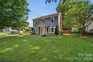 13707 Seaton Dr, Charlotte, NC 28227 - Photo 2