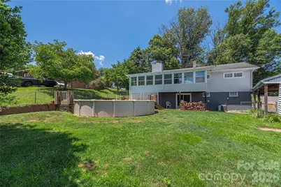 881 Mulberry Street, Clyde, NC 28721 - Photo 24