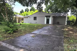 2727 Englehardt St, Charlotte, NC 28216 - Photo 2