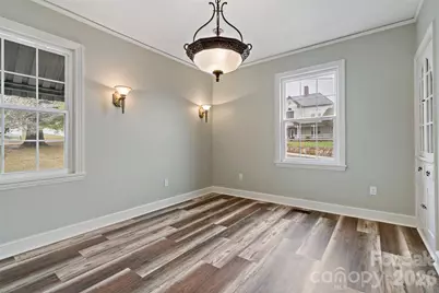 141 N Madison Street, Marion, NC 28752 - Photo 12