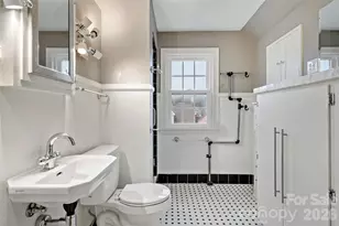 141 N Madison St, Marion, NC 28752 - Photo 30