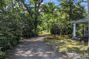 808 Montreat Rd, Black Mountain, NC 28711 - Photo 14