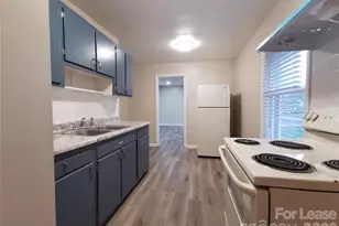 1932 Holly St, Charlotte, NC 28216 - Photo 18