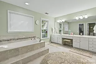 5710 Kinglet Ln, Charlotte, NC 28269 - Photo 32
