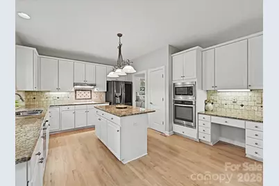 5710 Kinglet Lane, Charlotte, NC 28269 - Photo 18