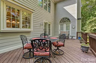 5710 Kinglet Ln, Charlotte, NC 28269 - Photo 40