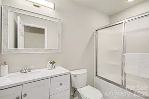 2137 Tom Sadler Rd, Charlotte, NC 28214 - Photo 24